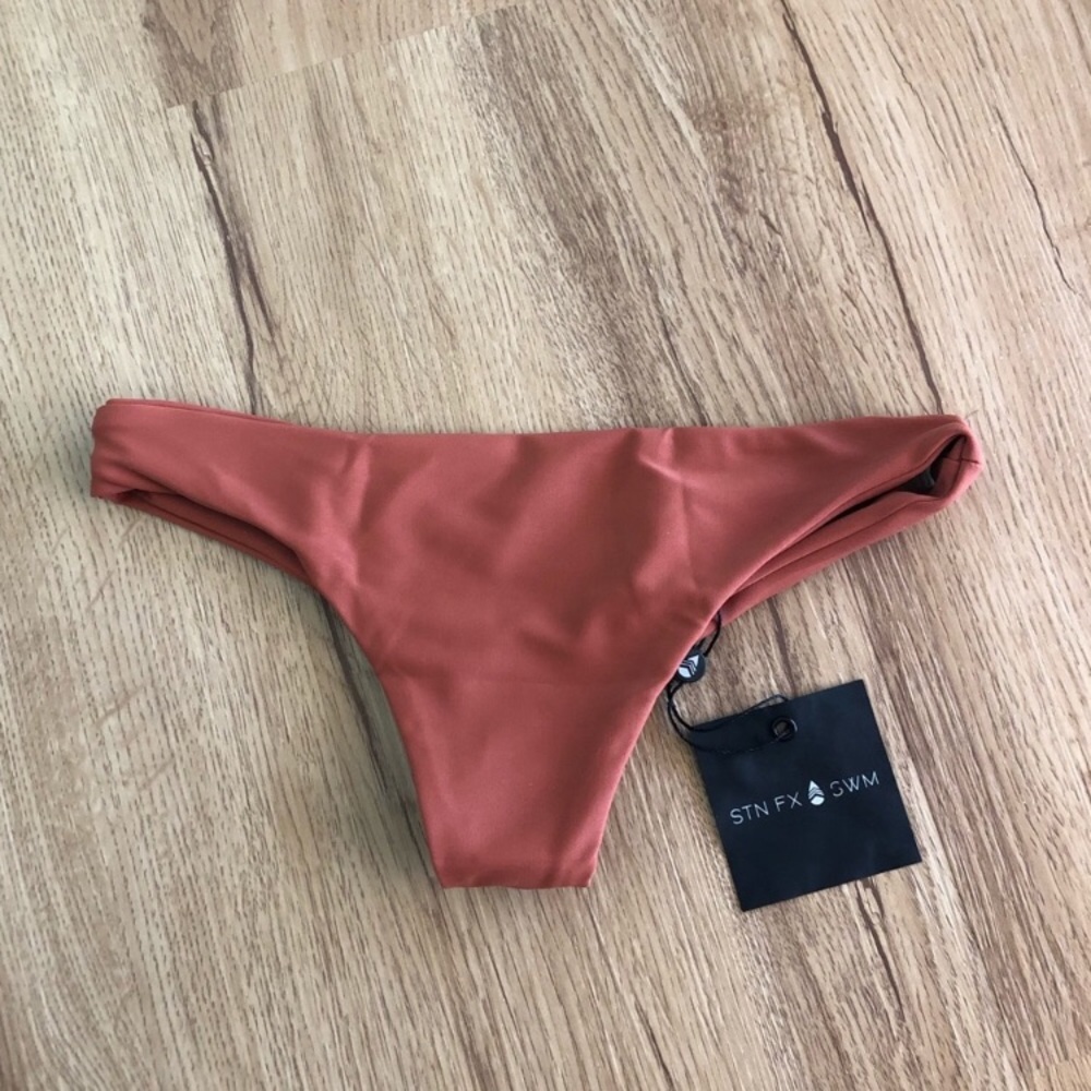 NWT. Stone fox cai swim bottoms